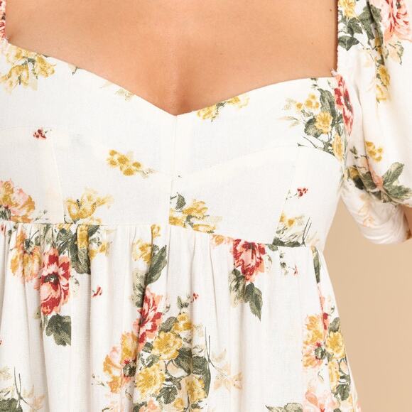 NWT AURA "Whimsical Blooms" Floral Print Tiered Maxi Dress (Off-White | Size S) - Picture 4 of 7